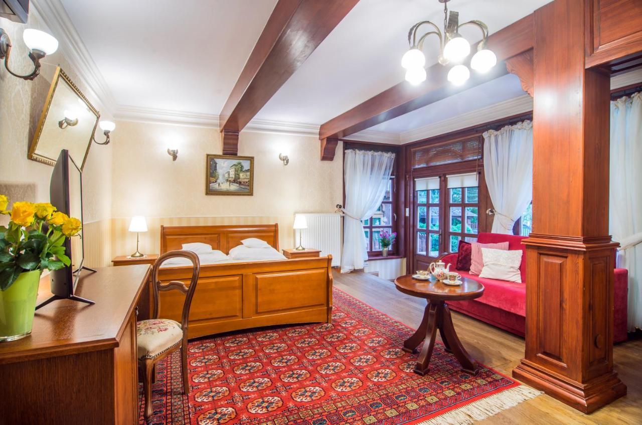 Hotel Dwa Ksiezyce Kazimierz Dolny Esterno foto