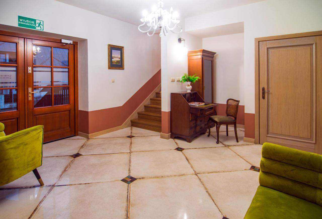 Hotel Dwa Ksiezyce Kazimierz Dolny Esterno foto
