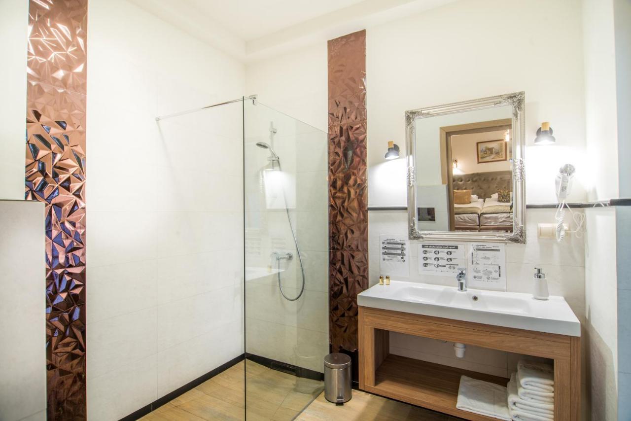 Hotel Dwa Ksiezyce Kazimierz Dolny Esterno foto