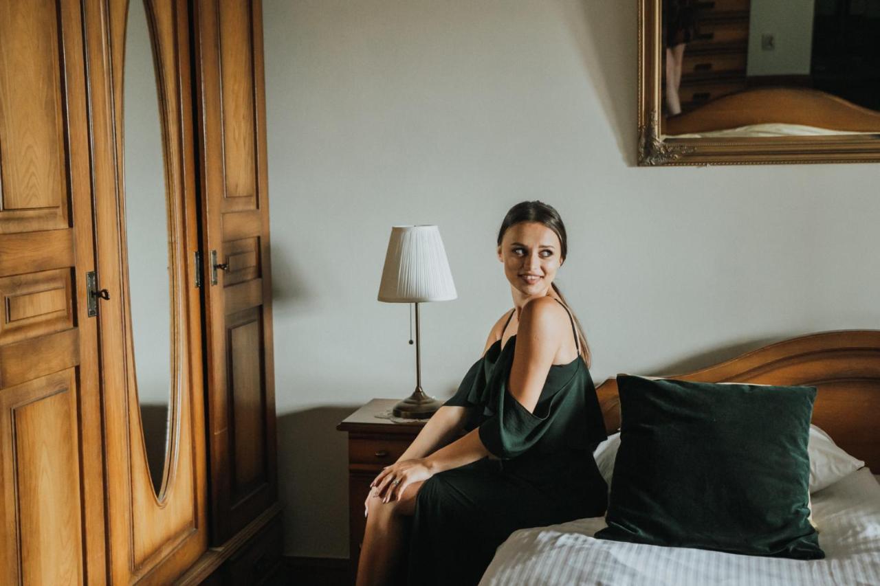 Hotel Dwa Ksiezyce Kazimierz Dolny Esterno foto