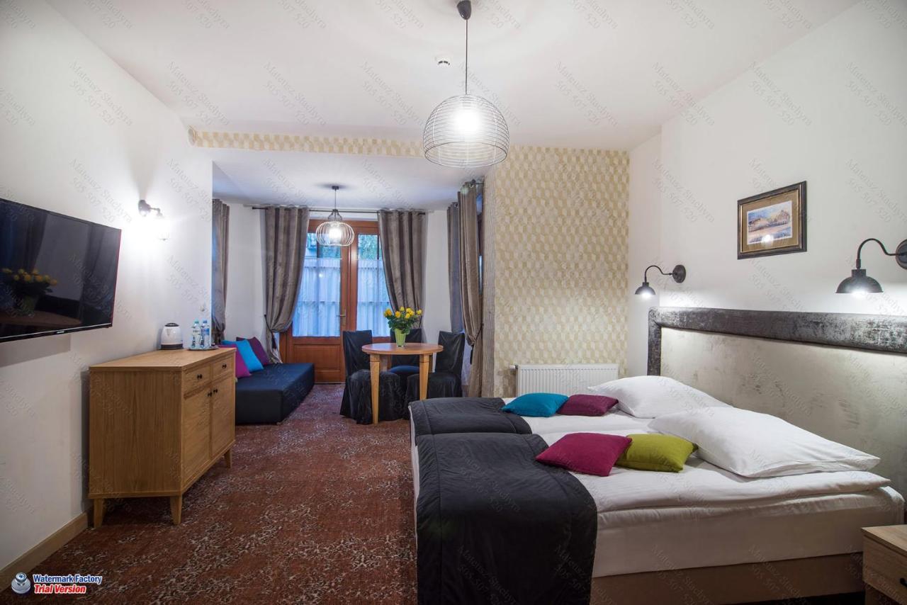 Hotel Dwa Ksiezyce Kazimierz Dolny Esterno foto