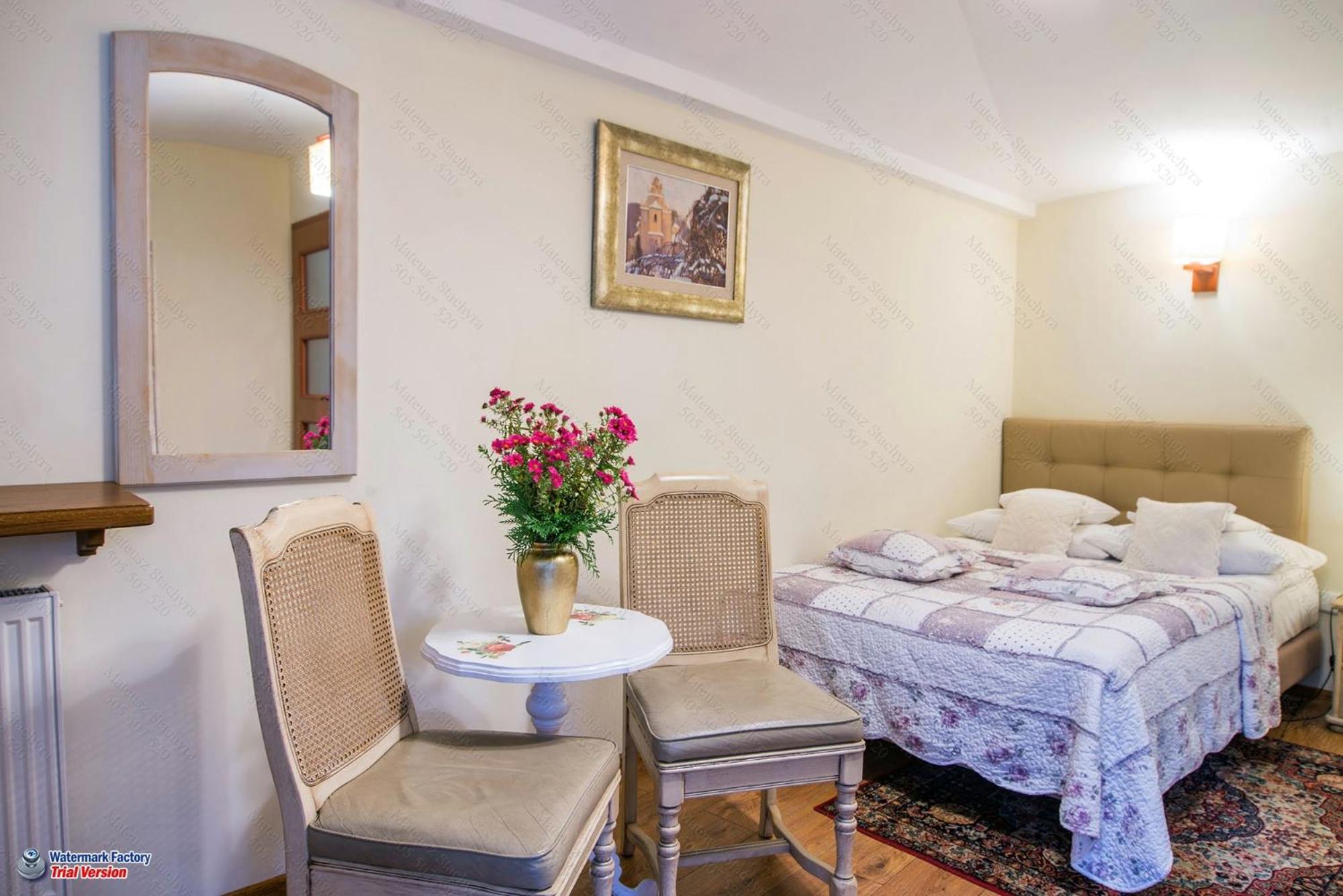Hotel Dwa Ksiezyce Kazimierz Dolny Esterno foto