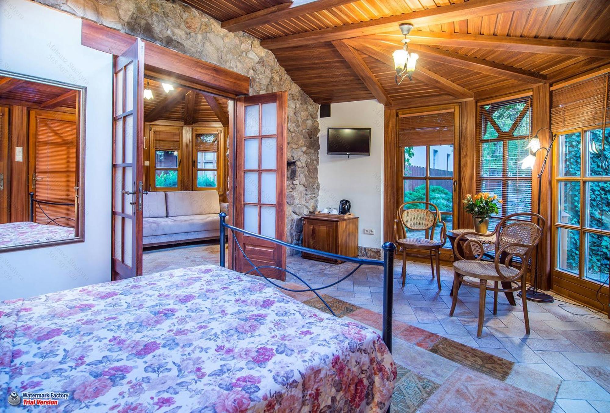 Hotel Dwa Ksiezyce Kazimierz Dolny Esterno foto