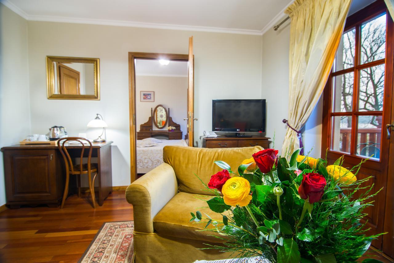 Hotel Dwa Ksiezyce Kazimierz Dolny Esterno foto