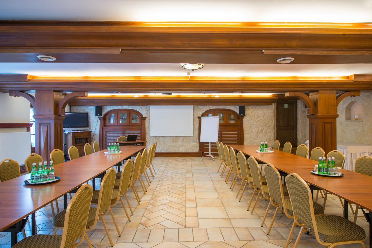 Hotel Dwa Ksiezyce Kazimierz Dolny Esterno foto