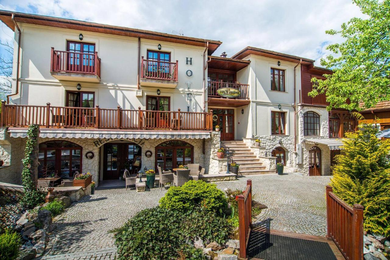 Hotel Dwa Ksiezyce Kazimierz Dolny Esterno foto